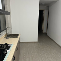 ���Ͻֵ����������Ŀҽҩ�۱ߣ���װ�������ס������ֱ��