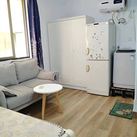 ������վ����������ԷС����һ��һ���۸�800�����ס