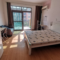 ��Խ�˼�С����һ��һ��һ��̨���ϣ���ʱ������ס����������