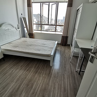 ��ɽ����С����һ��һ������Ʈ�����۸�ʵ�ݷ������⣬���н��