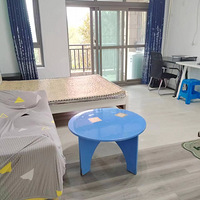 ������ˮ·����Խ�˼�С��������һ�Ҷ������������̨�����ס