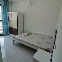 ���󻪸�С�����շ�����һ��һ�����۸�ʵ�ݣ���������