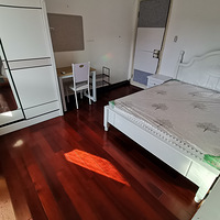 ��Խ�˼�С����һ��һ���۸�ʵ�ݣ�����ֱ��û���н��