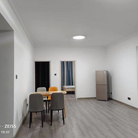 ���л�԰���Ҷ�������һ�������ס����ֱ��û���н��