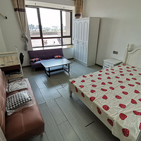 ��ɽ����С��������һ��һ�����۸�ʵ�ݣ�����ֱ�����н��