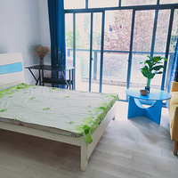 ����ֱ�⣬���������㳡�Ա�������԰С�����ϴ���̨һ�Ҷ�����ԡ