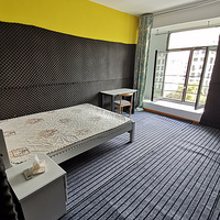 ���󻪸�С����һ��һ�������շ����۸�ʵ�ݣ�����ֱ��û���н��