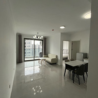 ����ֱ�⣬������Сѧ��������㳡����ˮ��磬�и�¥�㡣