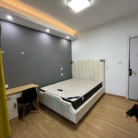 ��վ����һ��800����ҵ������