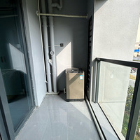 �ٰ�����㳡�������ԣ�����һ��˫��̨���������츮С��