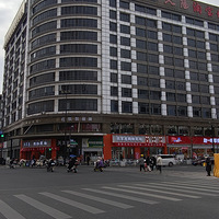 �����Ա��ǾƵ�ʽ��Ԣ����