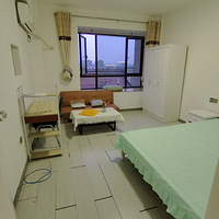 ��ҽԺ��������ˮ·�ϣ���ɽ����С��������һ��һ������û�н��