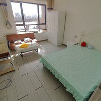 ũ�ִ�ѧ����У����������ɽ����С��������һ��һ��������ֱ��