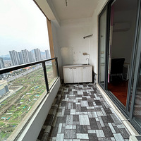 ��Բ����������300�࣬��ɽ������վ