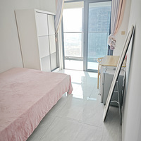 ��ɽ���Ƽ��ǵ������Ա߳���һ�Ҷ������������̨���շ�