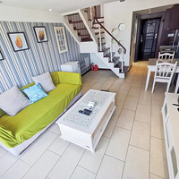 ���⣺����Ծ��1200/�°���ҵ