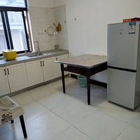 �ٰ������Ϻ�·����һ������