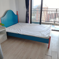 ��Խ����������С��һ�Ҵ���̨����������۸�800����ֱ��