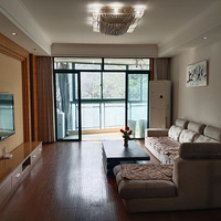 ���⣺����2��2��2¥1600/�°���ҵ