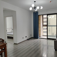 ���⣺�����˼�2��1������λ1300/�°���ҵ