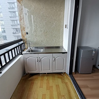 �ٰ�����ֱ����ɽ���Ƽ��ǵ������Ա�һ��һ������̨���շ�