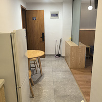 �Ƹ����Ķ����˳����ϣ��칤������Ԣ����ֱ�⣬���н�ѵ��ݷ�