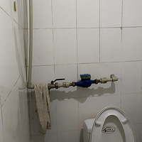 �㳡�ߵ����ڣ�����С���з��������ס����