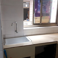 �㳡�ߵ����ڹ���С���з��������ס����