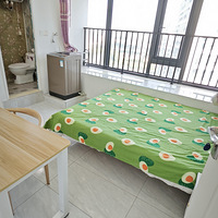 �ٰ���ɽ���Ƽ��ǵ������Ա�κ���ó�С��һ��һ����Ʈ������ֱ��