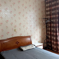 �㳡�ߵ����ڹ�ԷС�����з��������ס����