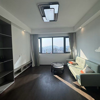 �����³ǣ������������������۸�1944ÿ�£����н�ѣ����¸�