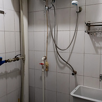 �㳡�ߵ����ڹ�ԷС��11�ţ��з��ӣ������ס����