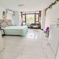 ��ɽ������վ�Աߣ�����ε��óǹ�Ԣ��һ��һ��һ��1000��