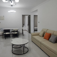 ���⣺����4��2������λ