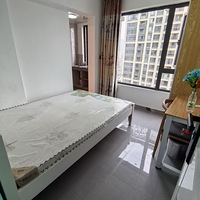 �ٰ����������㳡�ԣ����߳�С����һ��һ��һ�����۸�ͷ���ֱ��