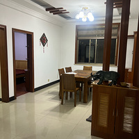 ����Ū4¥��������һ��һ��̨140ƽ1300/��