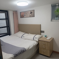 ���⣺����4��2������λ2200/��
