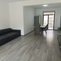 ���⣺�Ƕ����ݷ�3��2������λ2100/��