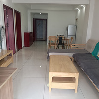 ���⣺�Ƹ����ĵ�����2��1��1700/�°���ҵ