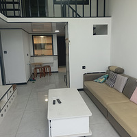 ���⣺���и�4��2������λ1600/�°���ҵ
