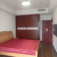 ���⣺�Ƹ�����2��1������1700/�°���ҵ