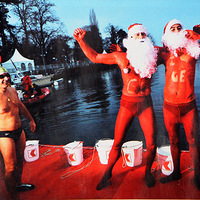 ���������ɫ����ʥ�����ˣ�������