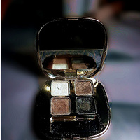 ��ױ��һ������̬�ȣ���ױ��һ����Ȥ����