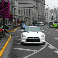 ġս NISSAN--GTR ·ϼ