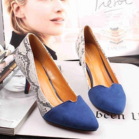 ������ˮ��Ь