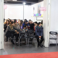 ѧ��ױ���ף���������2014��ӭ������������Ļ