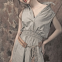 ̨�������Ӱ������д�滭��ϵ�У�������Ŷ����32���ޣ���