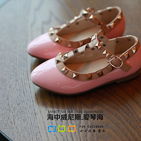 �Ա��������� ���������λָ����