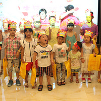 ����Ӣ���������6�µĵ�һ�����ջ���Ƭ����