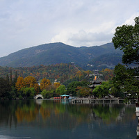 ������ɫ